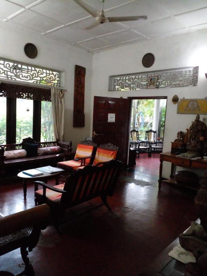 Traditional Kandyan House Exterior foto